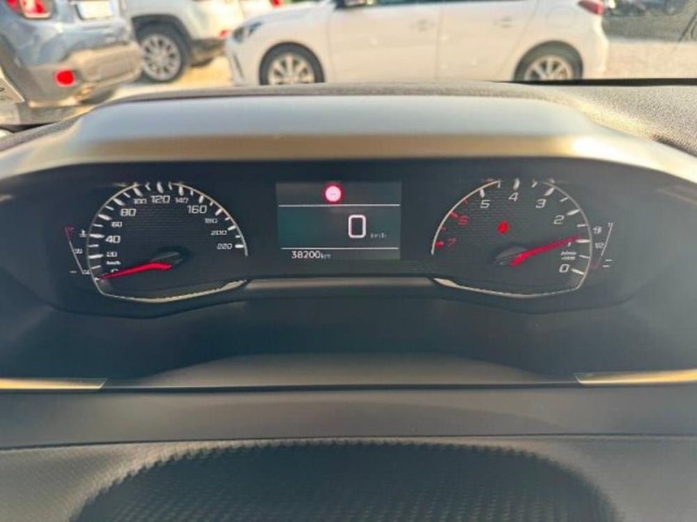 Peugeot 208 usata a Massa-Carrara (10)