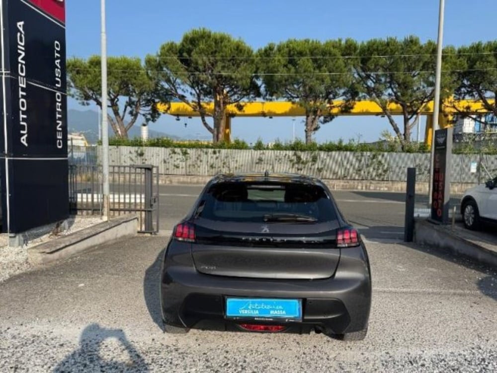 Peugeot 208 usata a Massa-Carrara (5)