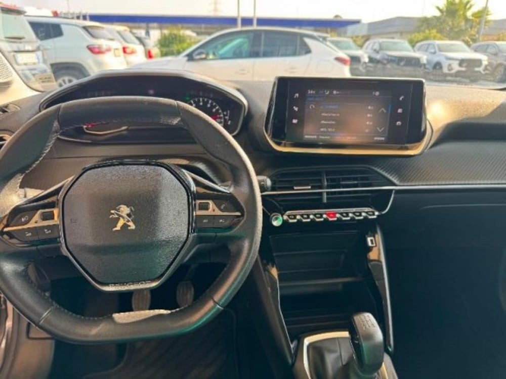 Peugeot 208 usata a Massa-Carrara (9)