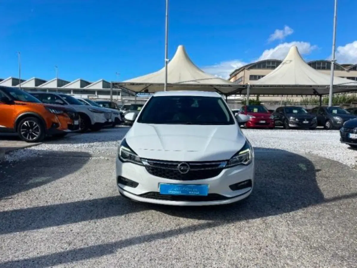 Opel Astra usata a Massa-Carrara (3)