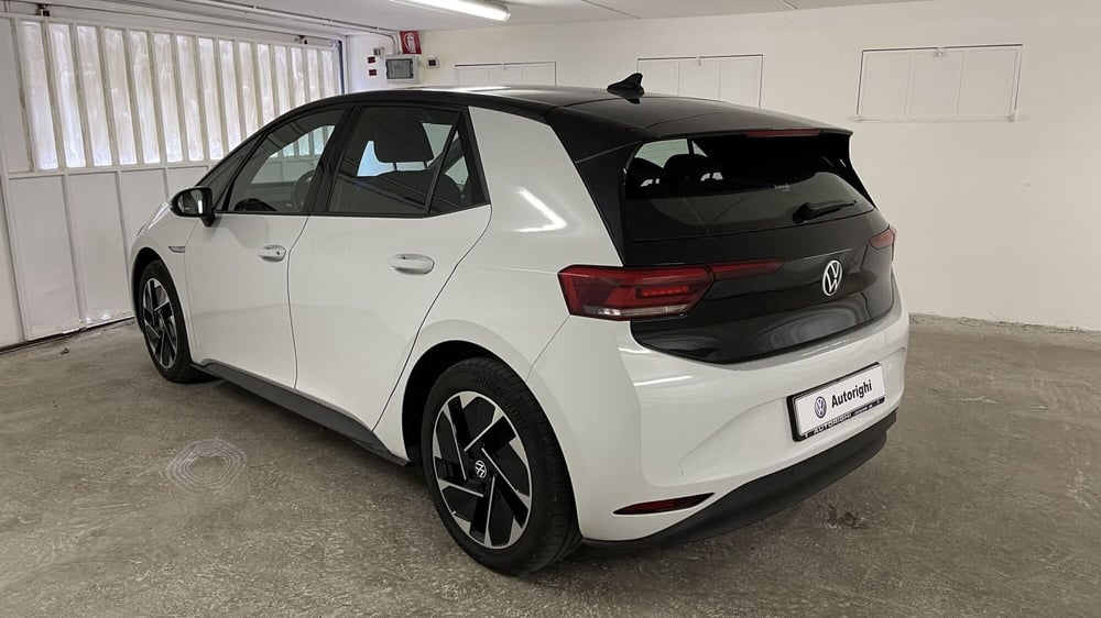 Volkswagen ID.3 usata a Genova (6)