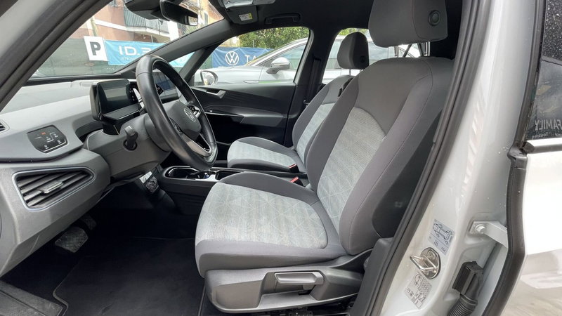 Volkswagen ID.3 usata a Genova (8)