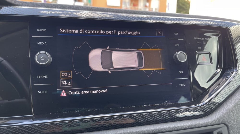 Volkswagen Taigo usata a Genova (13)