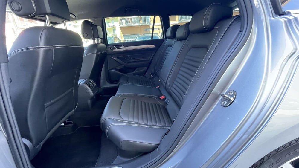Volkswagen Passat usata a Genova (8)