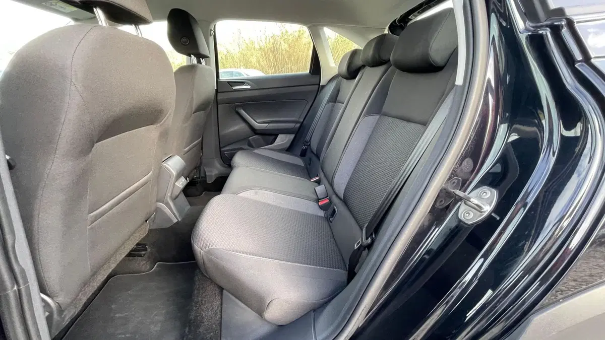 Volkswagen Taigo usata a Genova (8)