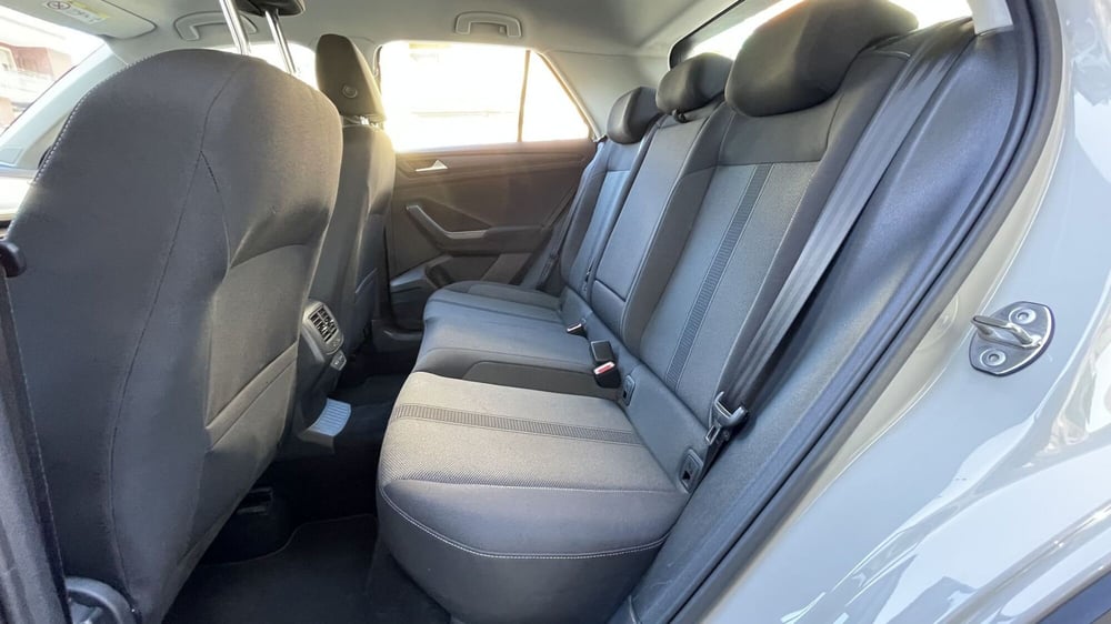 Volkswagen T-Roc usata a Genova (11)