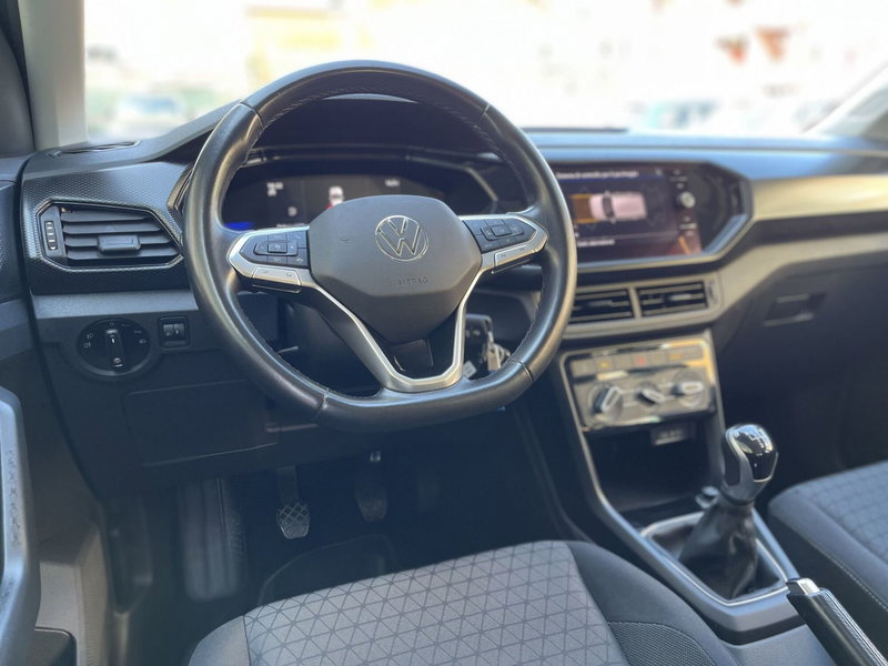 Volkswagen T-Cross usata a Genova (10)