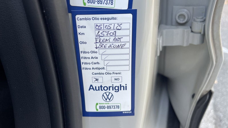 Volkswagen T-Cross usata a Genova (15)