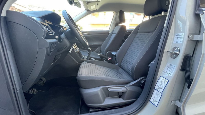 Volkswagen T-Cross usata a Genova (8)