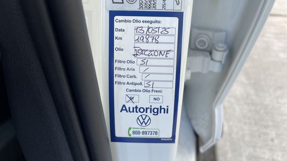 Volkswagen Taigo usata a Genova (15)