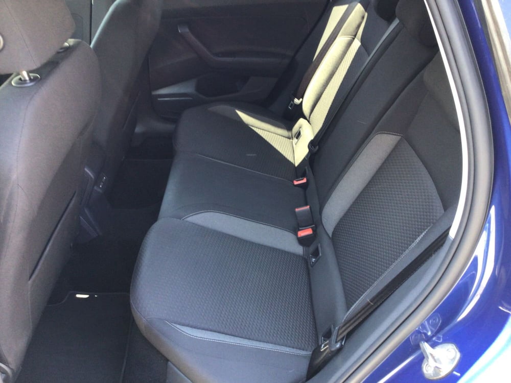 Volkswagen Taigo usata a Genova (8)