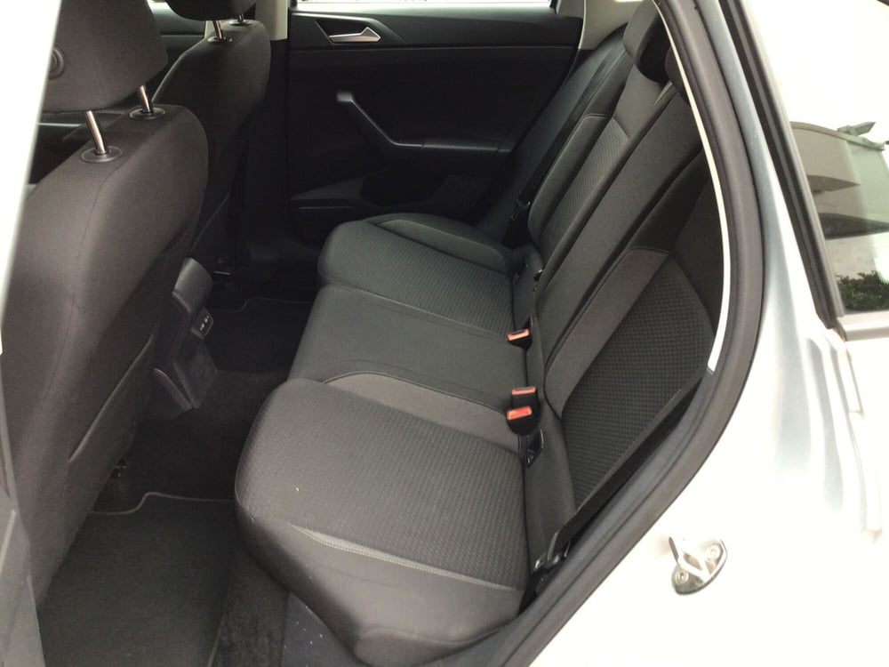 Volkswagen Taigo usata a Genova (10)