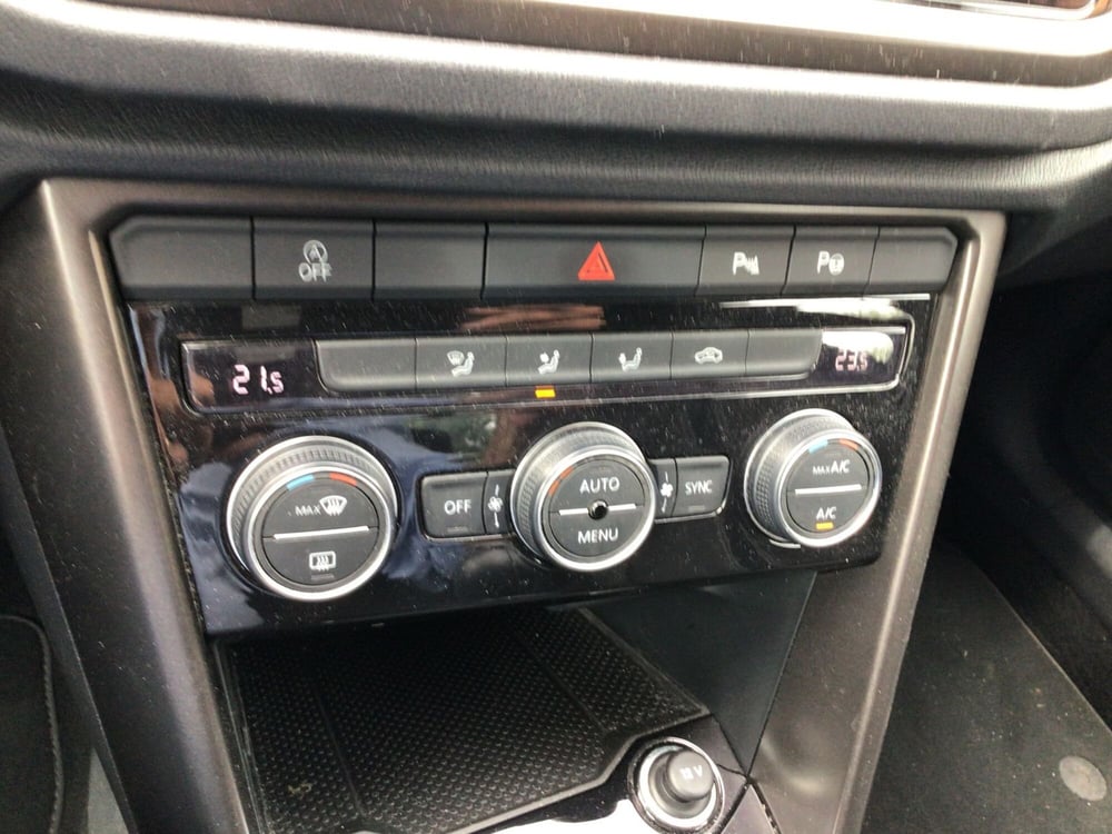 Volkswagen T-Roc usata a Genova (20)