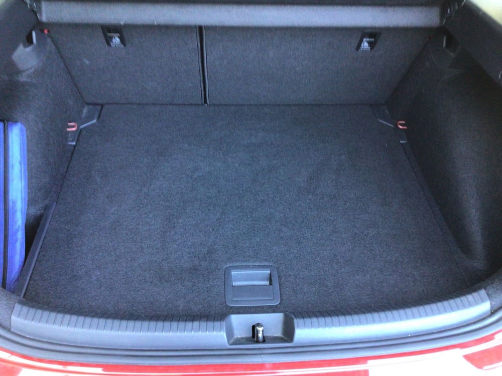 Volkswagen Taigo usata a Genova (8)