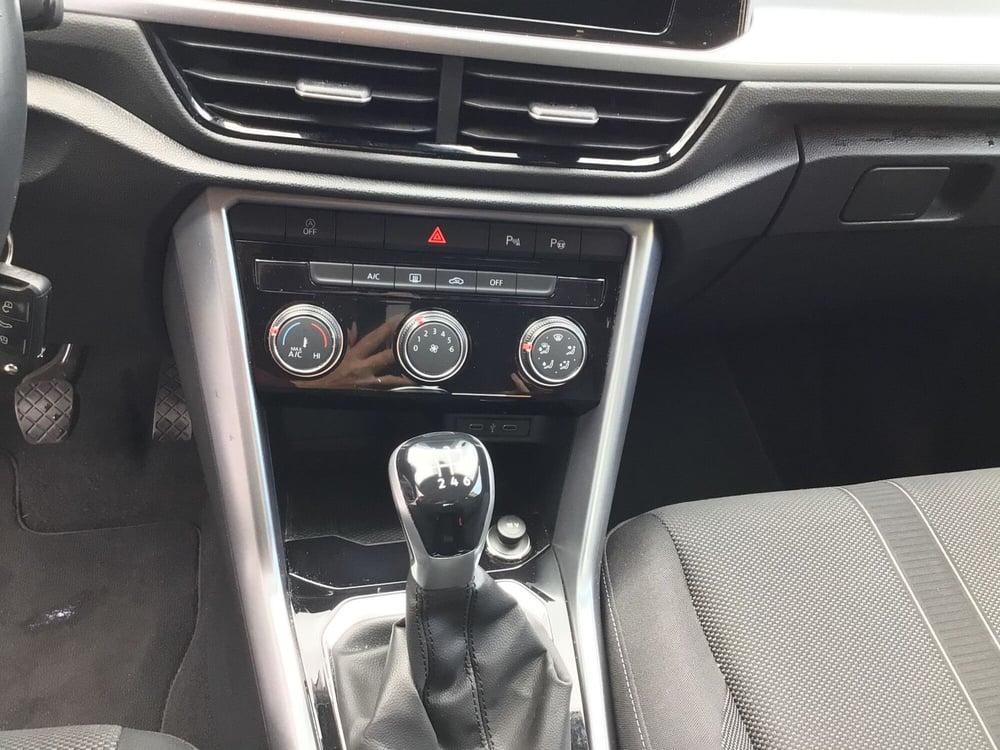 Volkswagen T-Roc usata a Genova (15)