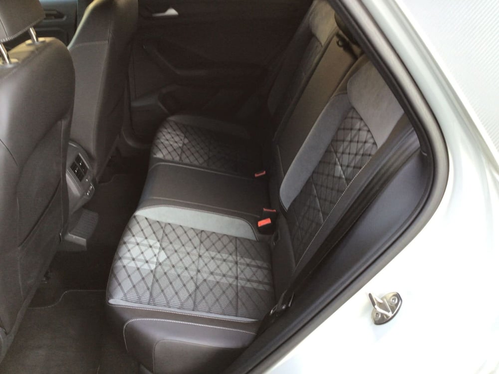 Volkswagen T-Roc usata a Genova (10)