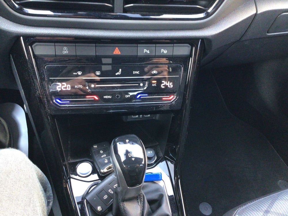 Volkswagen T-Roc usata a Genova (15)