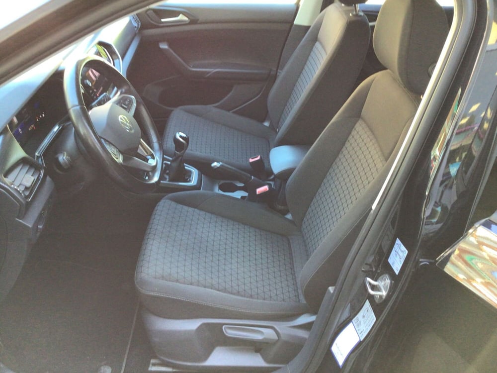 Volkswagen T-Cross usata a Genova (10)