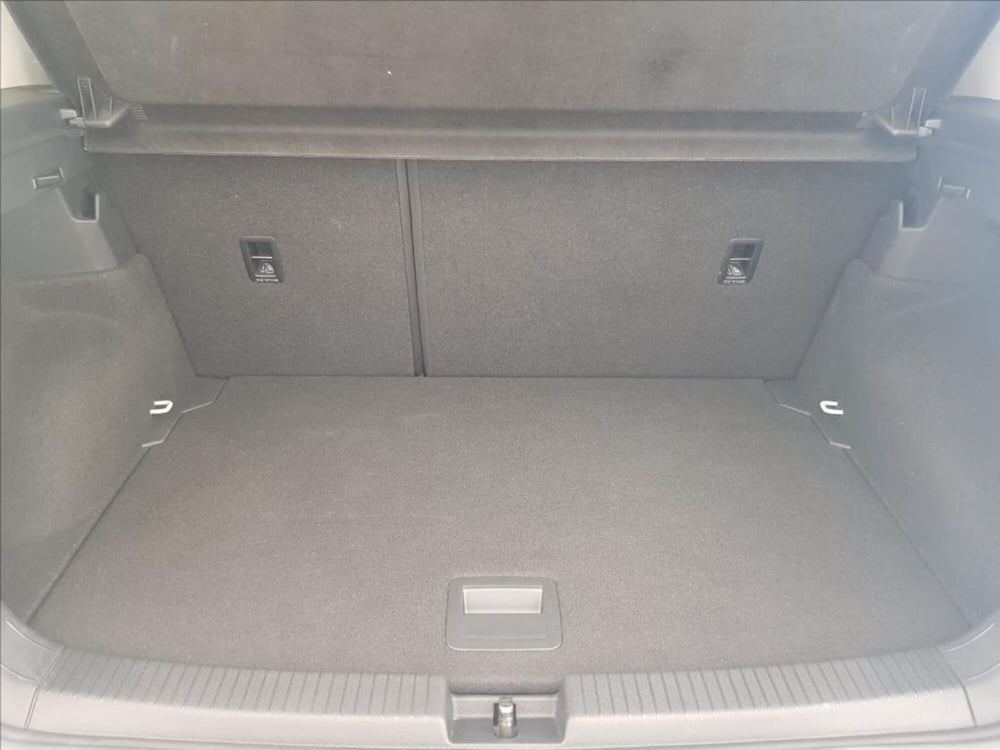 Volkswagen T-Cross usata a Lucca (15)