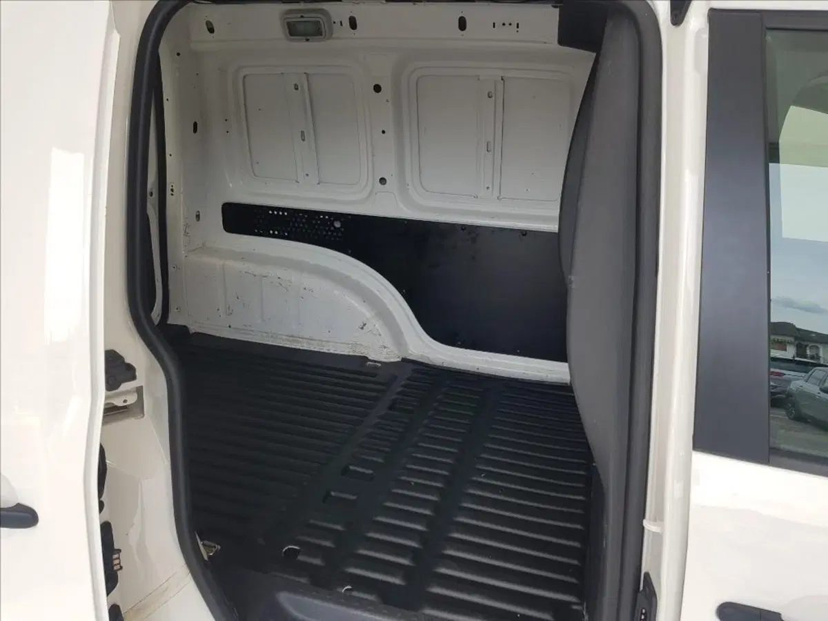 Volkswagen Veicoli Commerciali Caddy usata a Lucca (12)