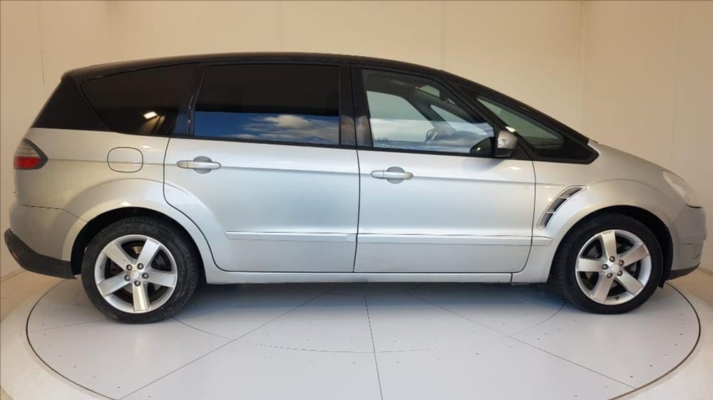 Ford S-Max usata a Lucca (8)