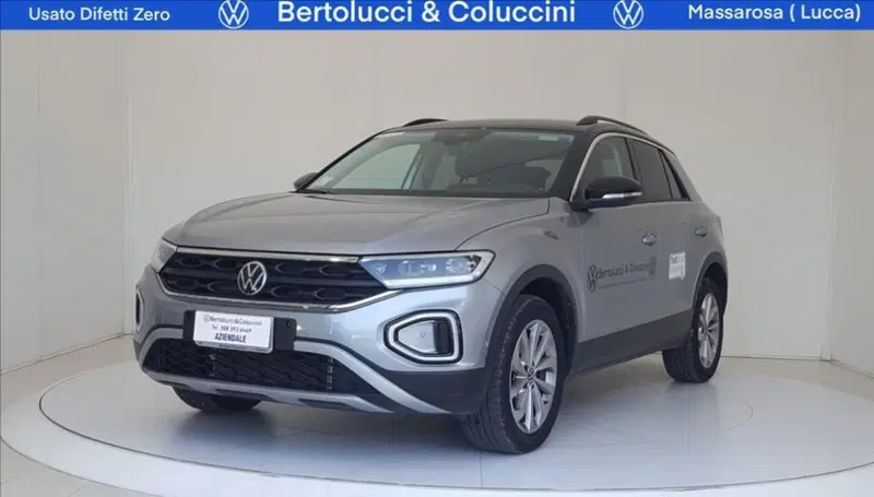 Volkswagen T-Roc nuova a Lucca