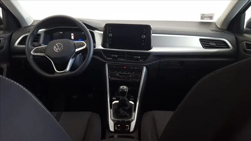 Volkswagen T-Roc nuova a Lucca (13)