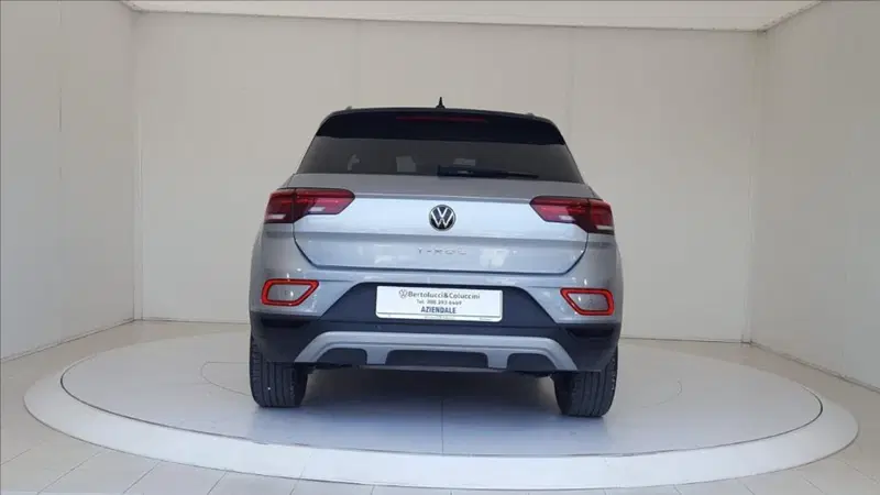 Volkswagen T-Roc nuova a Lucca (5)
