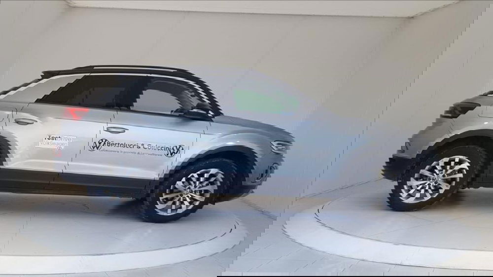 Volkswagen T-Roc nuova a Lucca (7)