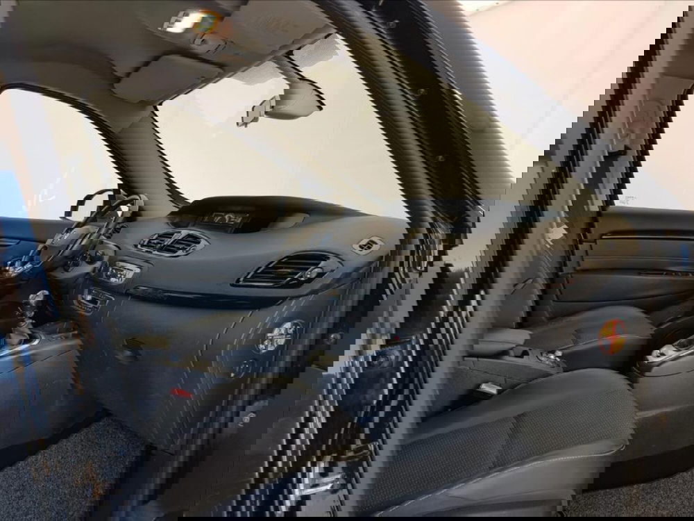 Renault Scenic E-Tech Electric usata a Lucca (10)