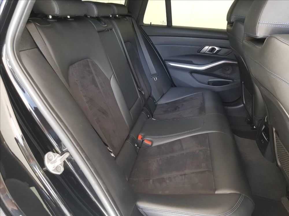 BMW Serie 3 Touring usata a Lucca (12)
