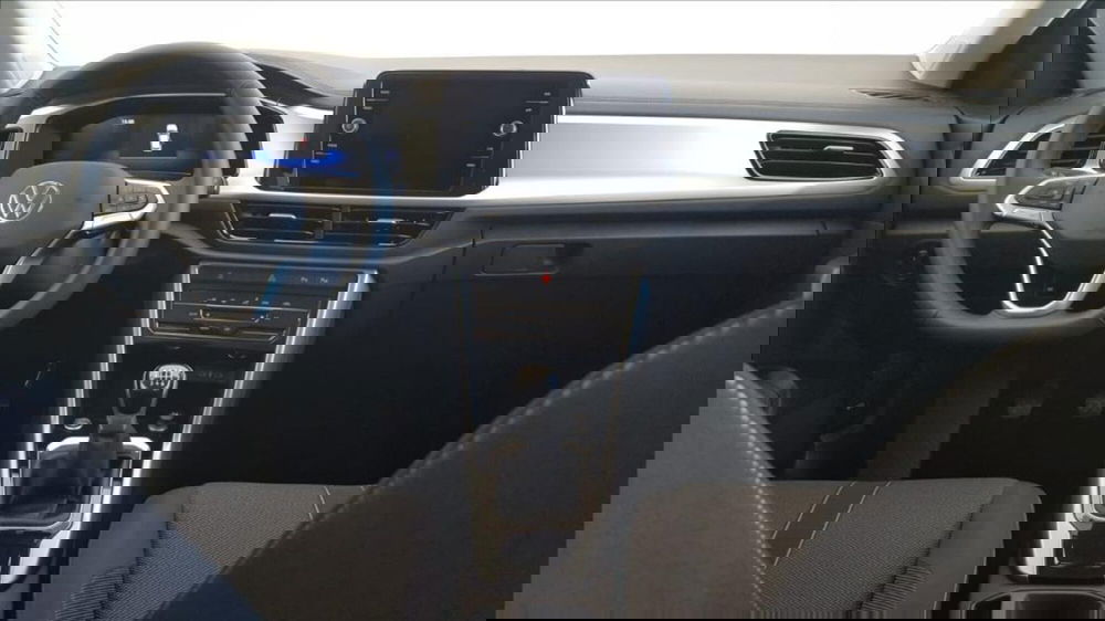 Volkswagen T-Roc nuova a Lucca (13)