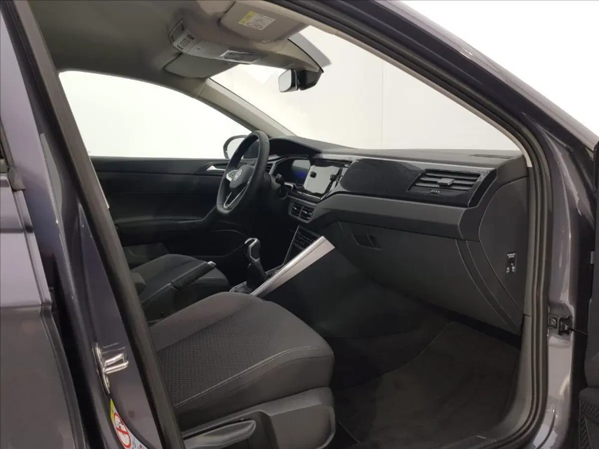 Volkswagen Taigo nuova a Lucca (10)