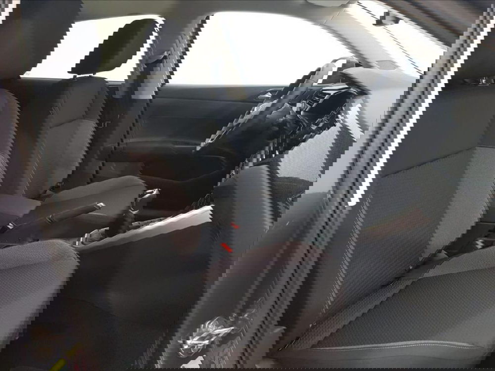 Volkswagen Taigo nuova a Lucca (11)