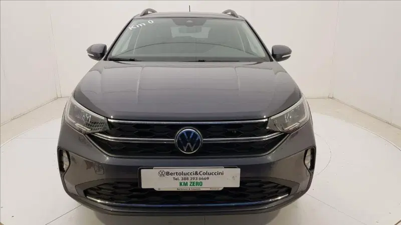 Volkswagen Taigo nuova a Lucca (2)