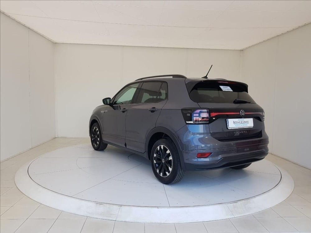 Volkswagen T-Cross usata a Lucca (4)