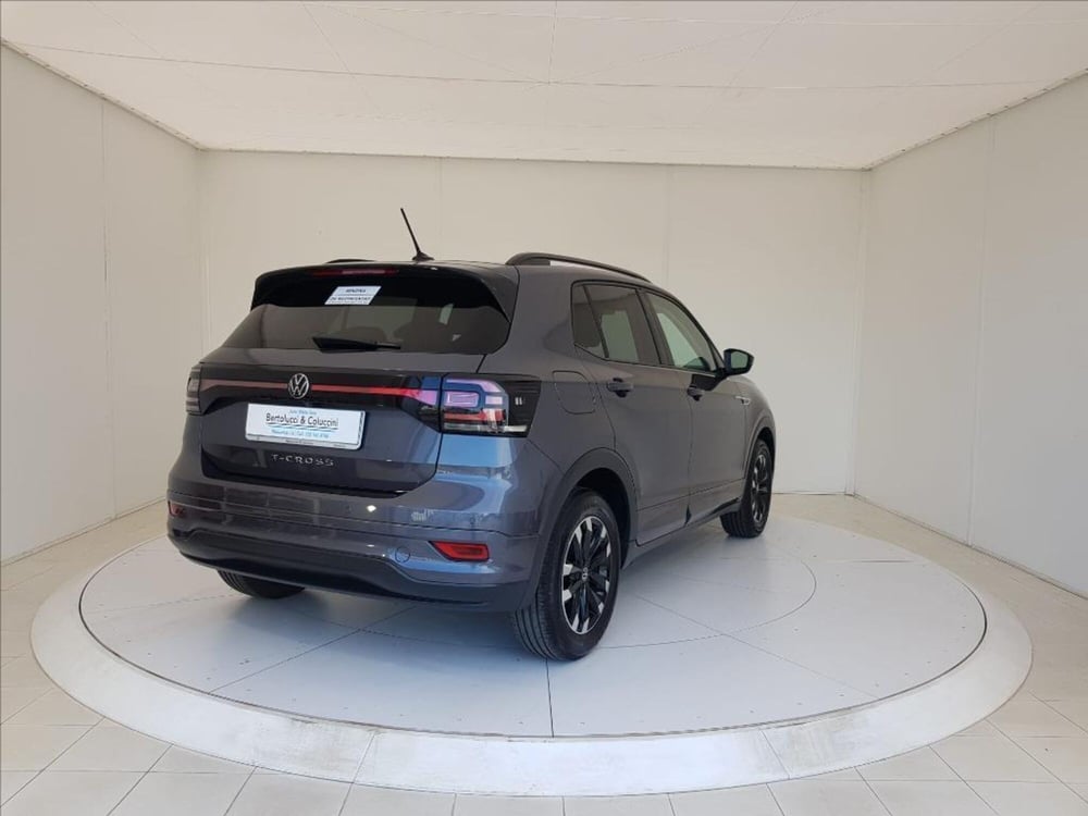 Volkswagen T-Cross usata a Lucca (6)