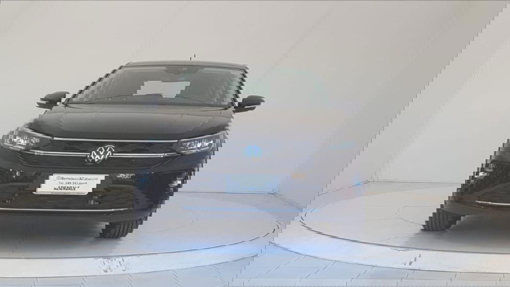 Volkswagen Taigo nuova a Lucca (2)