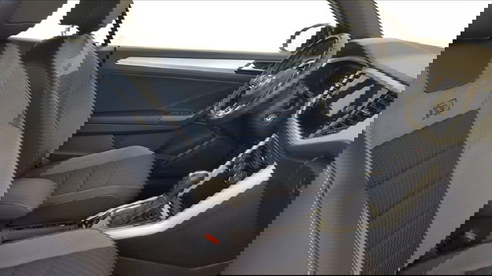 Volkswagen T-Roc Cabrio usata a Lucca (11)