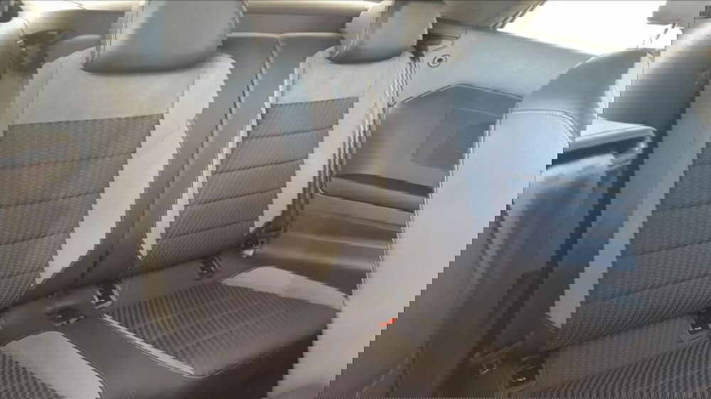 Volkswagen T-Roc Cabrio usata a Lucca (12)