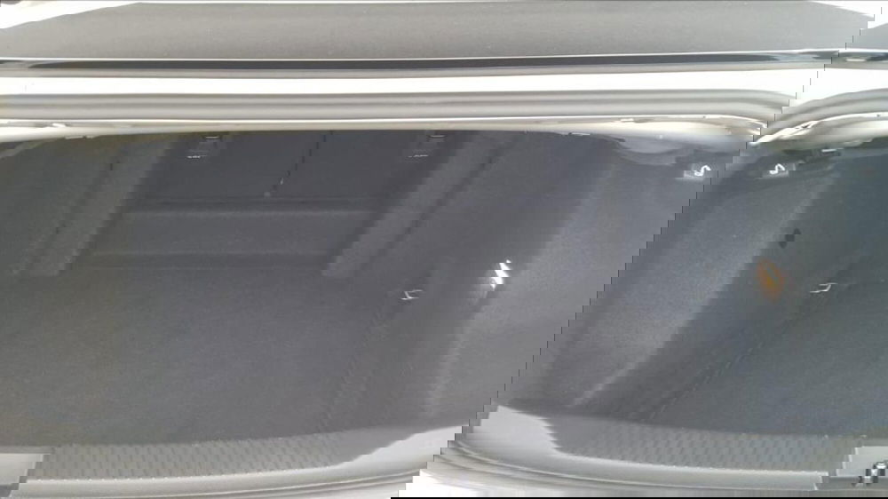 Volkswagen T-Roc Cabrio usata a Lucca (15)