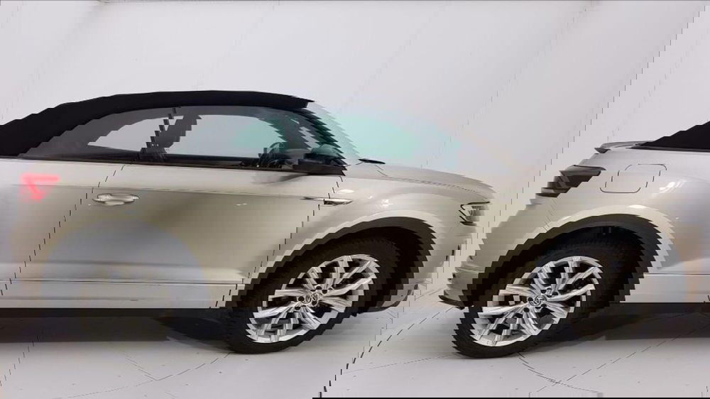 Volkswagen T-Roc Cabrio usata a Lucca (7)
