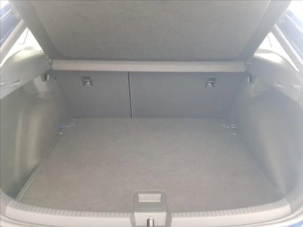 Volkswagen Taigo usata a Lucca (15)