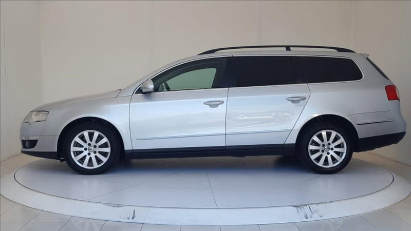 Volkswagen Passat Variant usata a Lucca (4)