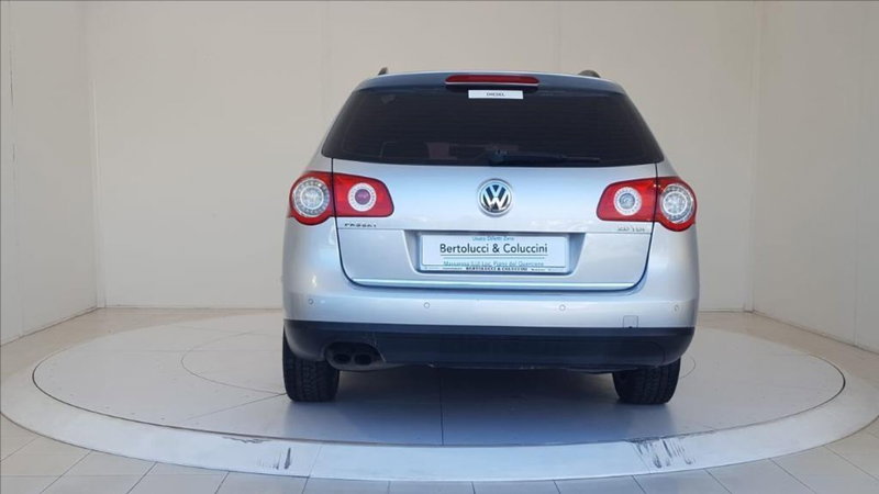 Volkswagen Passat Variant usata a Lucca (6)