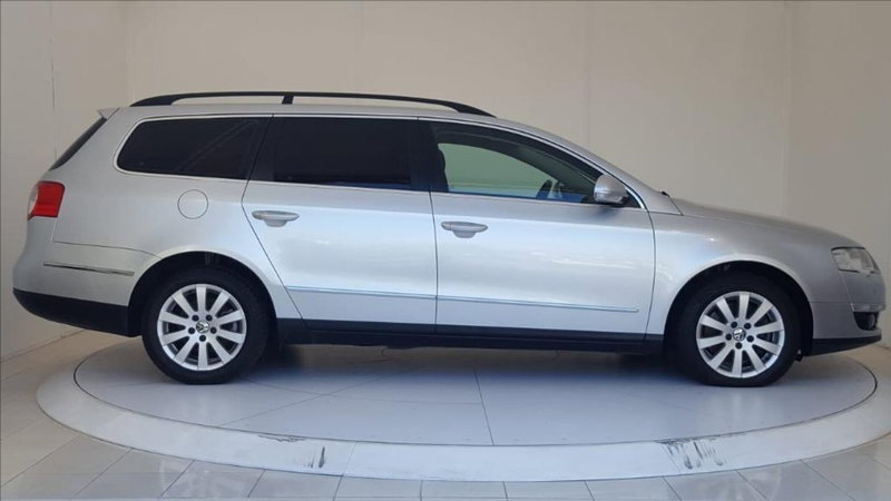 Volkswagen Passat Variant usata a Lucca (8)