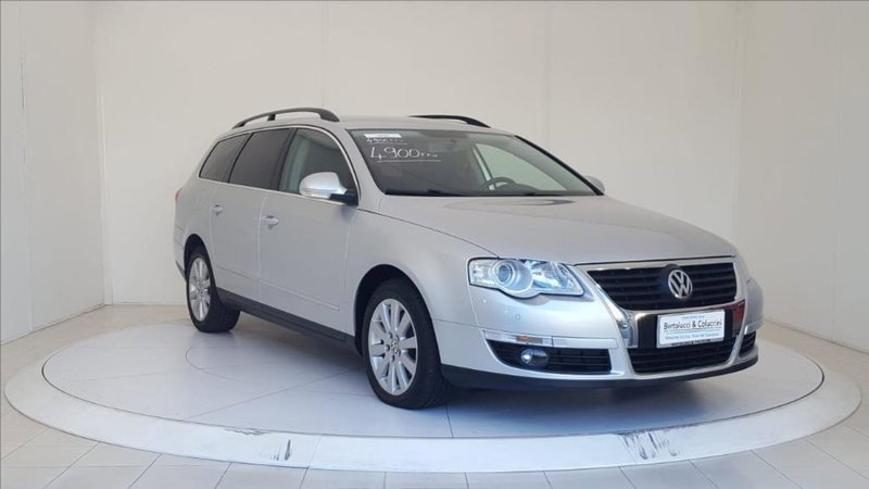 Volkswagen Passat Variant usata a Lucca (9)