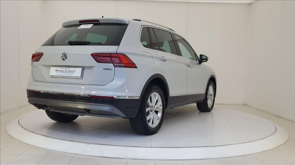 Volkswagen Tiguan usata a Lucca (6)