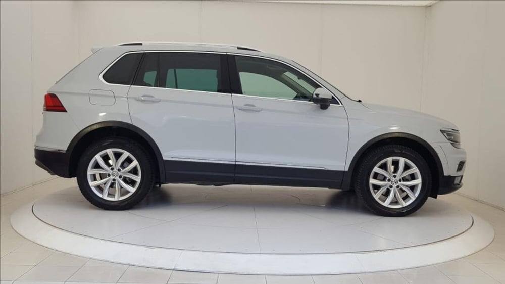 Volkswagen Tiguan usata a Lucca (7)