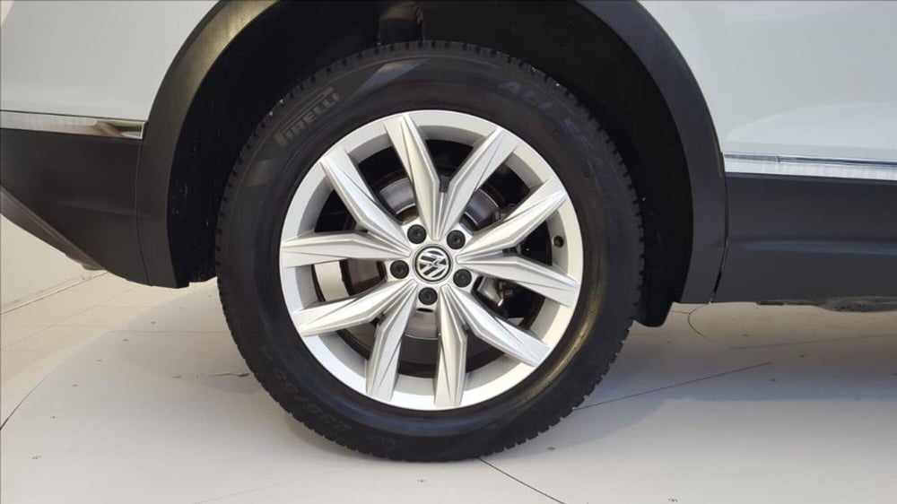 Volkswagen Tiguan usata a Lucca (9)